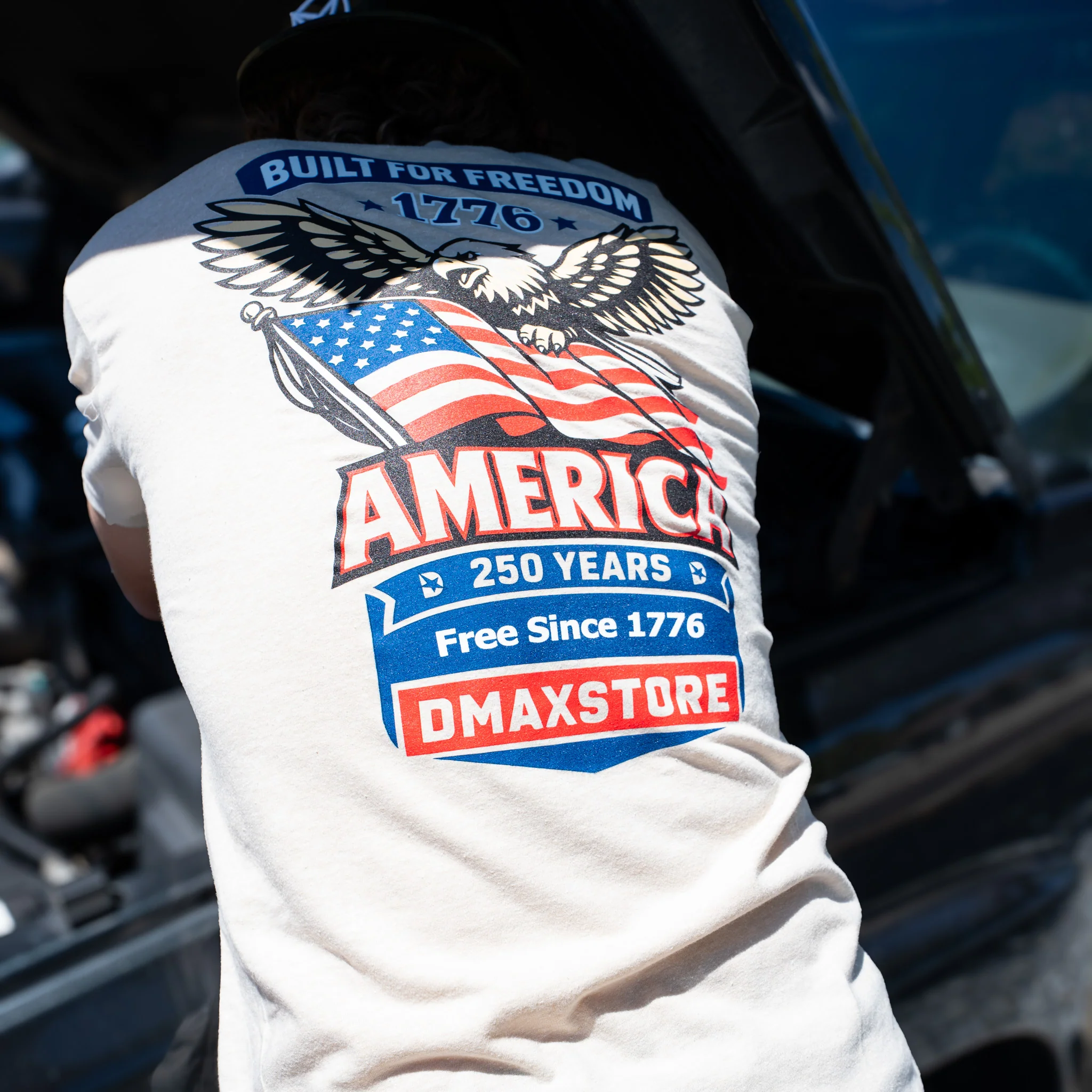 DMAX Freedom 250th Anniversary Cream Tee - Image 4