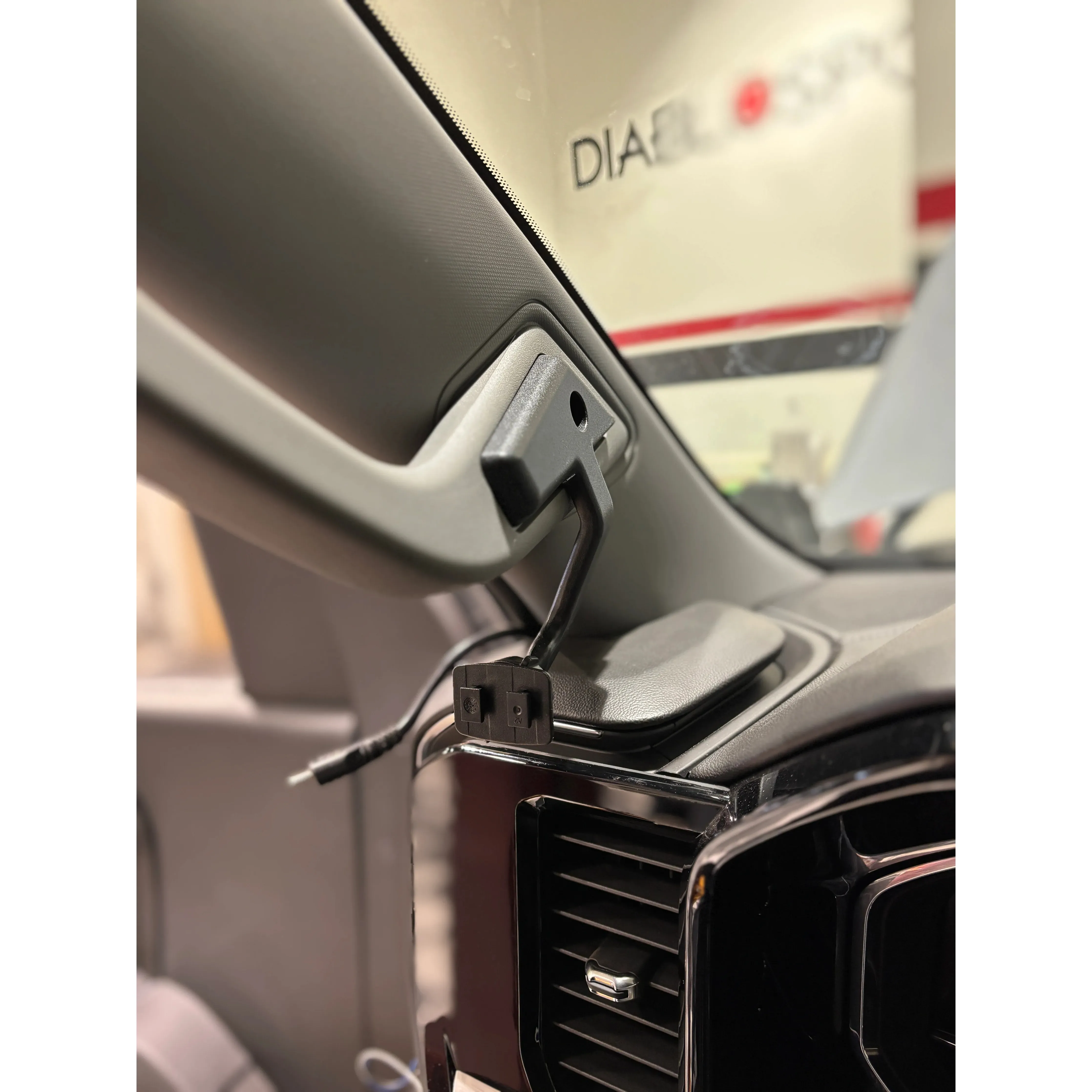 Edge CTS3 A-Pillar Display Mount, 2023-2025 LZ0 - Image 3